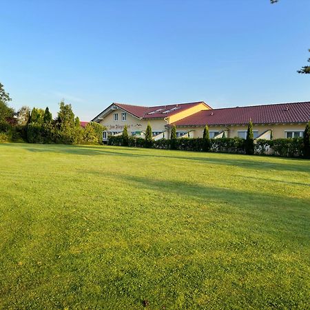 Hotel Zum Fliegerwirt Mengen ภายนอก รูปภาพ