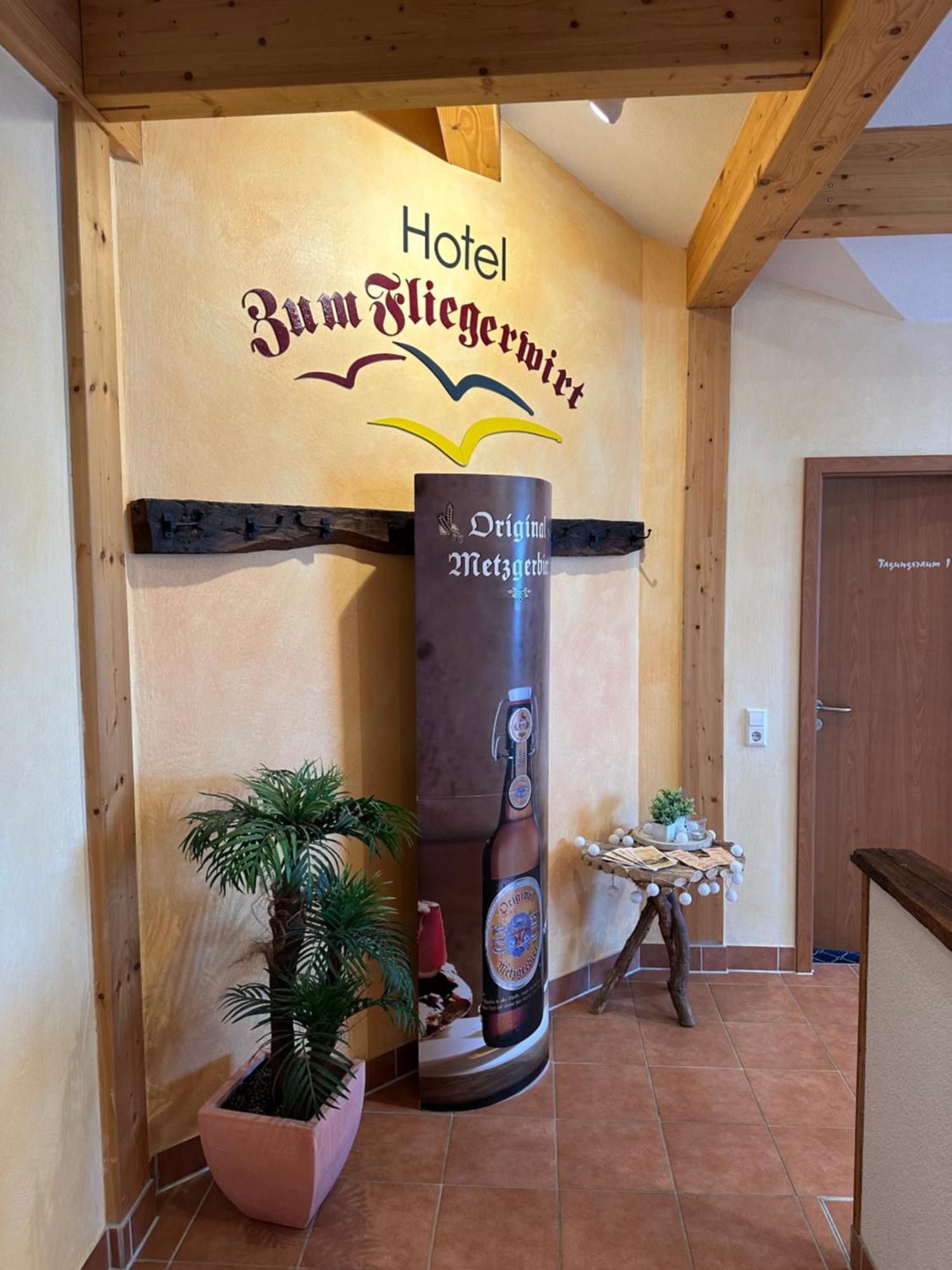 Hotel Zum Fliegerwirt Mengen ภายนอก รูปภาพ