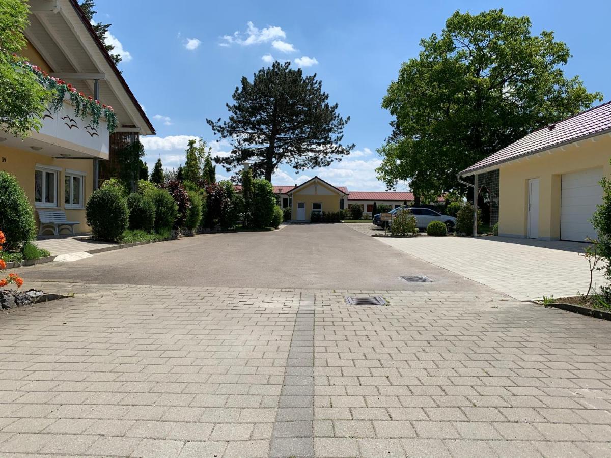Hotel Zum Fliegerwirt Mengen ภายนอก รูปภาพ
